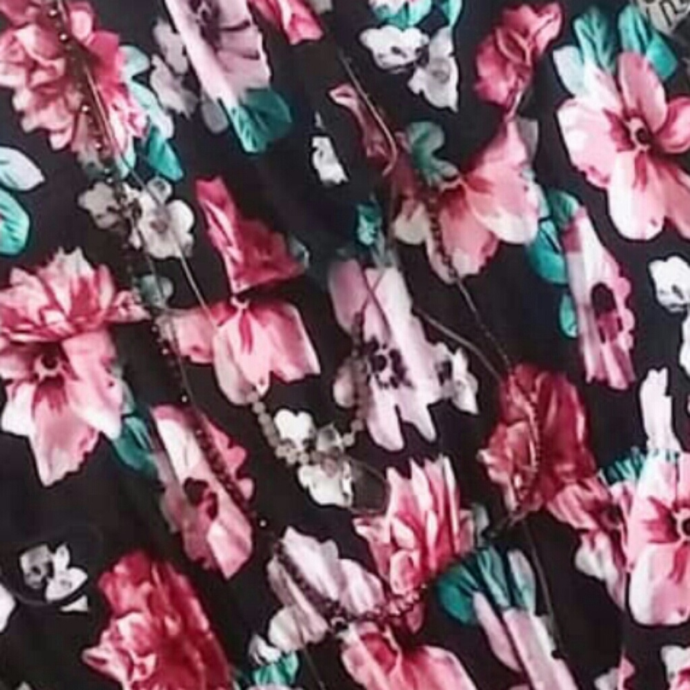 🆕🌱 J FOR JUSTICE Off-the-Shoulder Floral Maxi - Picture 7 of 7